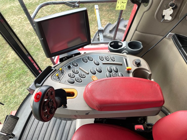 2018-case-ih-7240-image-75