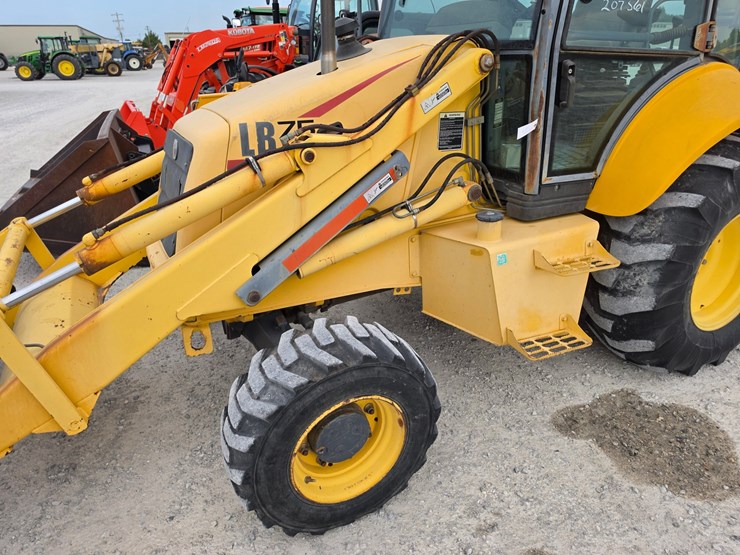 2001-new-holland-lb75-image-6