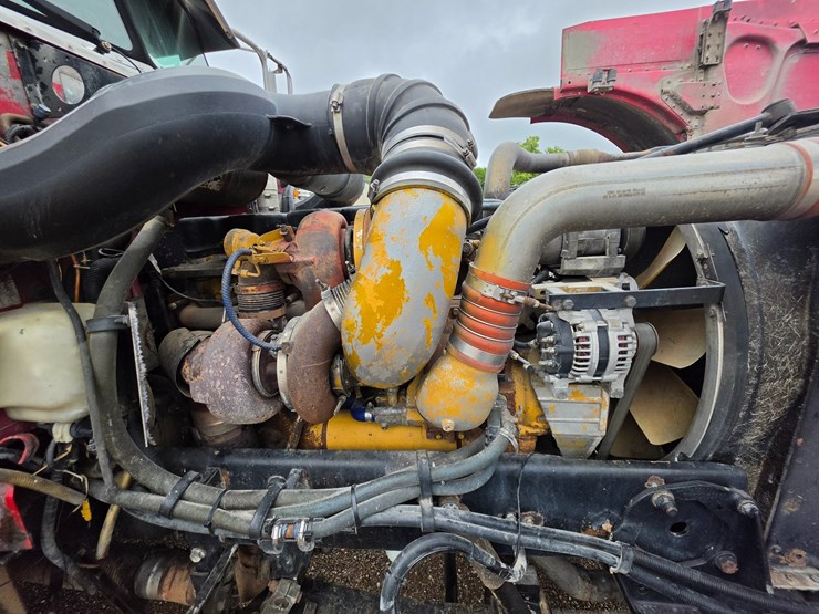 2006-peterbilt-379-image-95