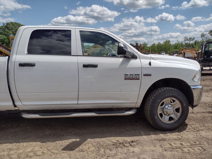 dodge-2500-image-19