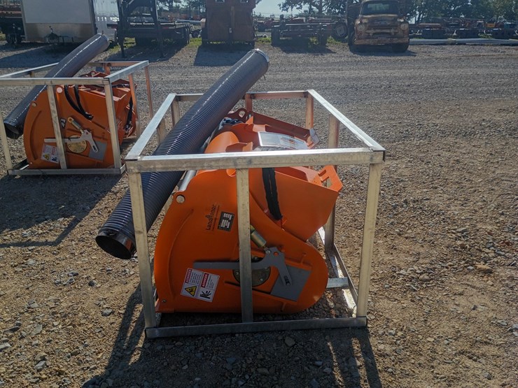 #l76-005-•-landhonor-concrete-mixer-skid-steer-attachment-image-3
