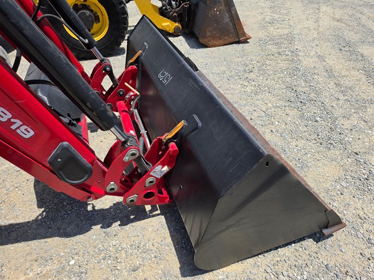 2021-massey-ferguson-6713-image-6