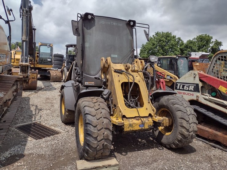 deere-324l-image-14