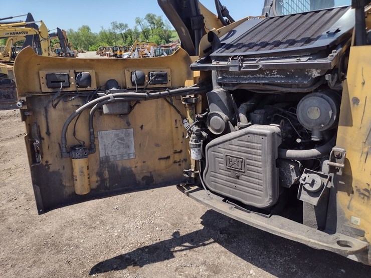 caterpillar-262c-image-22