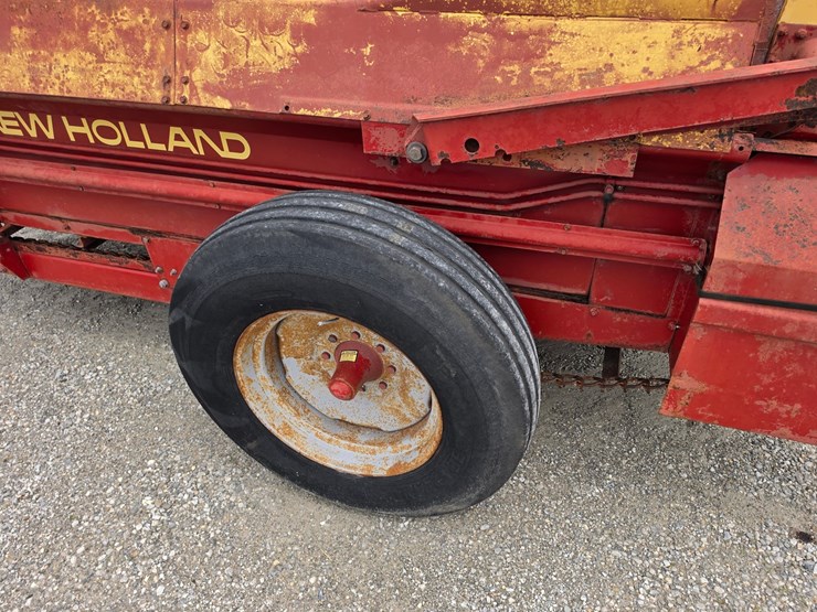 new-holland-155-image-10