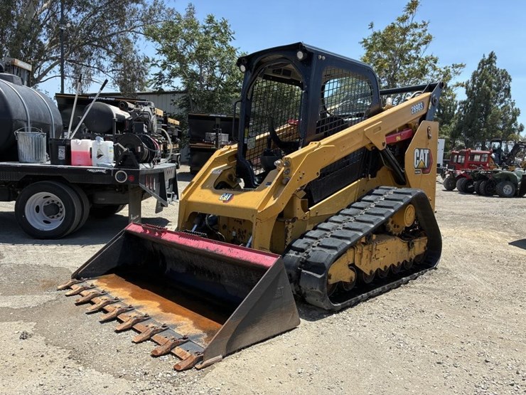 2020-caterpillar-289d3-image-1