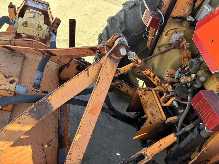 case-ih-4240-image-11