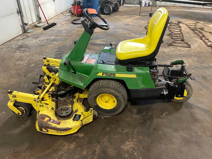 john-deere-f525-image-1