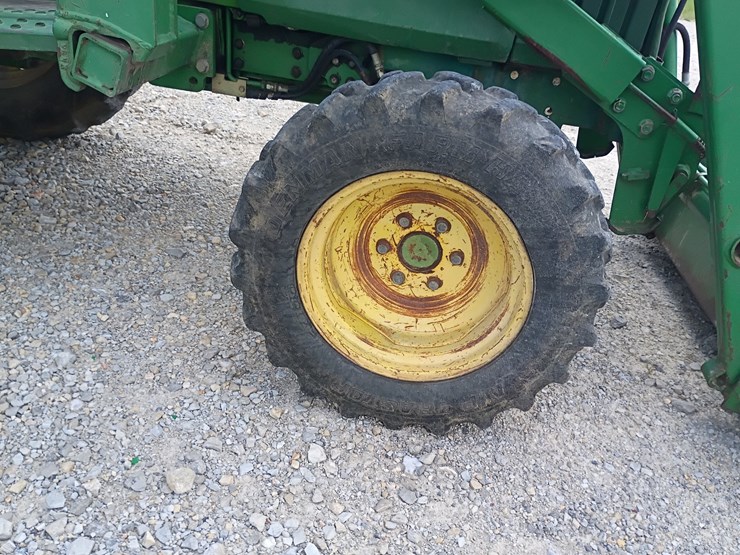 1992-john-deere-870-image-65