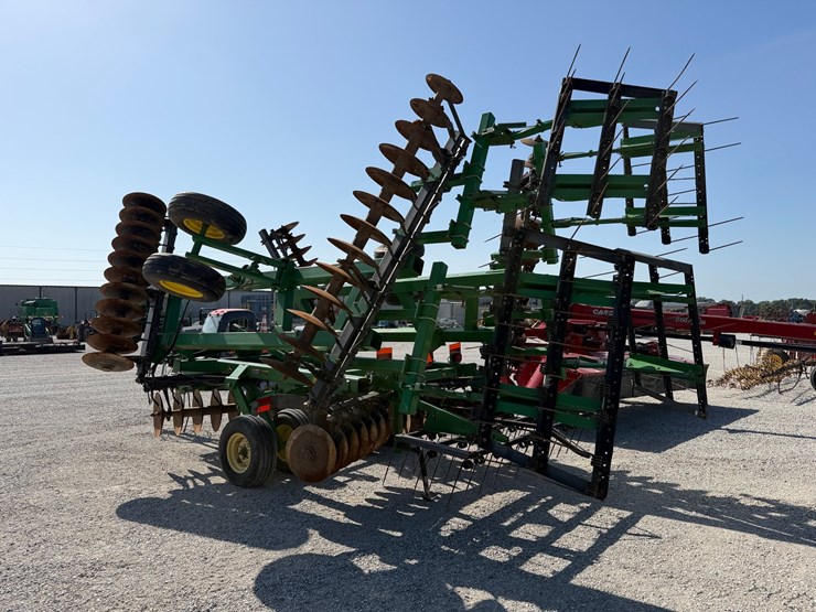 2004-john-deere-637-image-10