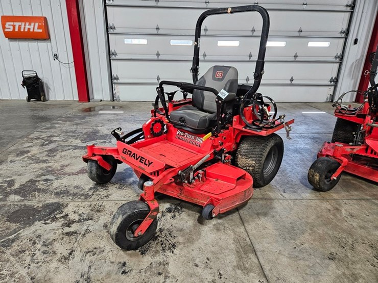 gravely-proturn-460-image-1