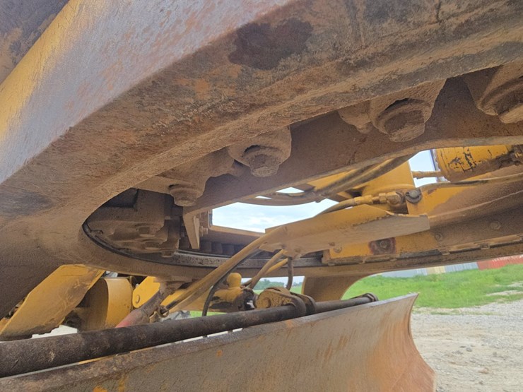 2007-caterpillar-12h-image-105