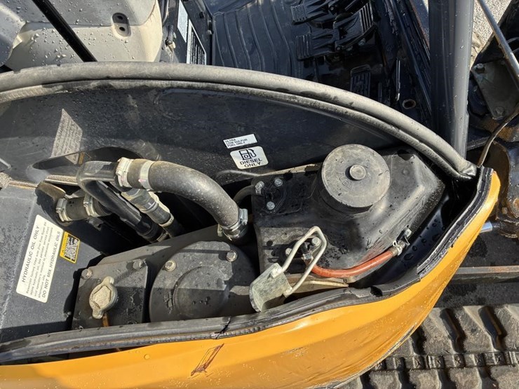 2017-deere-26g-image-20