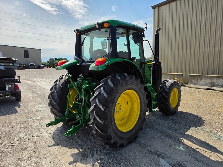2019-john-deere-6110m-image-16