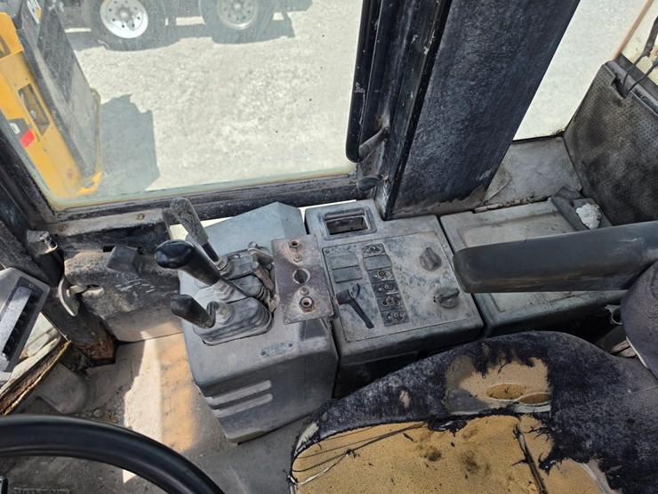 1998-caterpillar-it28g-image-14