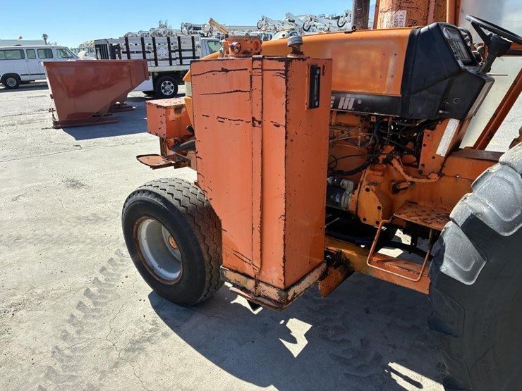 case-ih-4240-image-14