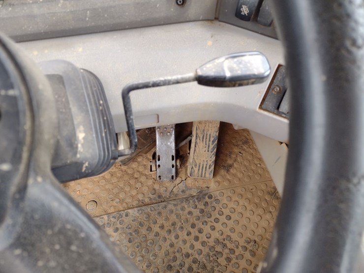 volvo-a25f-image-11