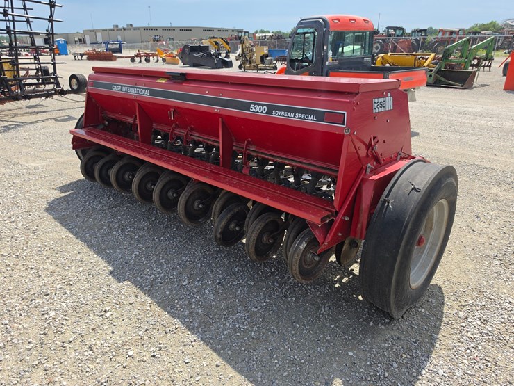 case-ih-5300-image-7