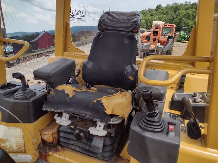 caterpillar-d5g-xl-image-11