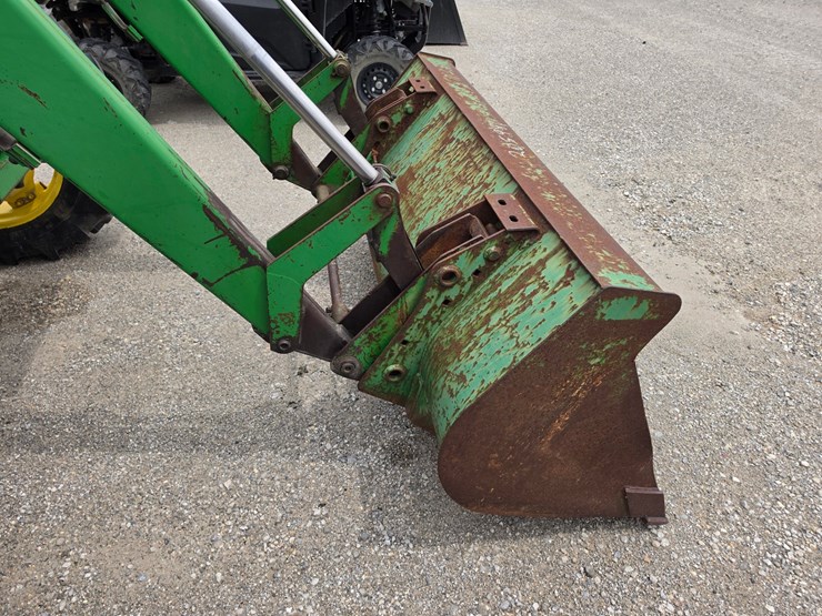 2000-john-deere-6210-image-21