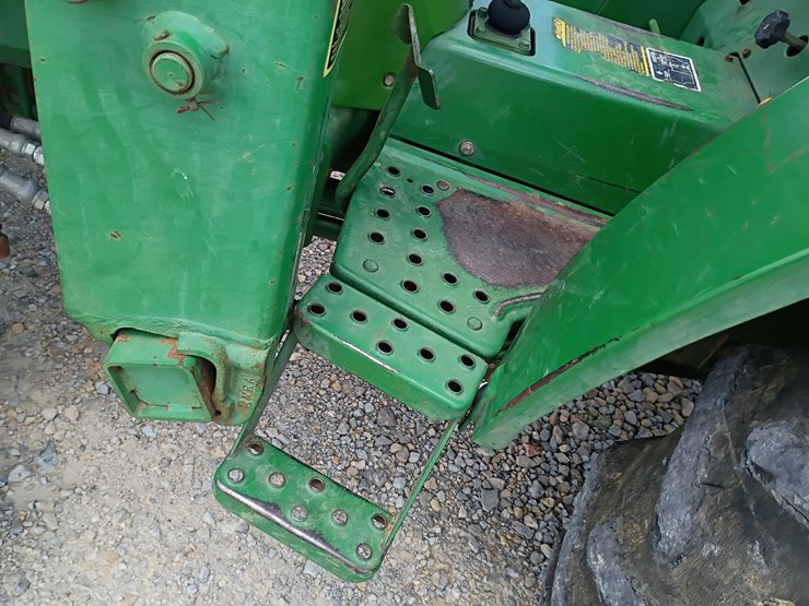 1992-john-deere-870-image-22