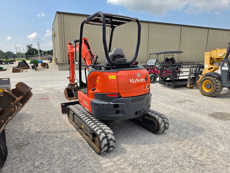 2022-kubota-u35-4-image-14
