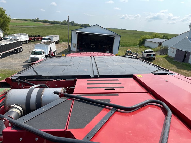 2018-case-ih-7240-image-98