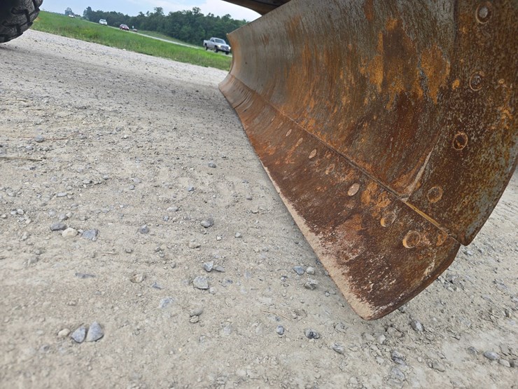 2007-caterpillar-12h-image-41