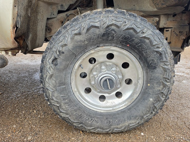 2001-ford-f350-image-37