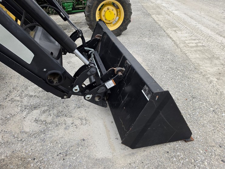 2017-new-holland-t5.110-image-6