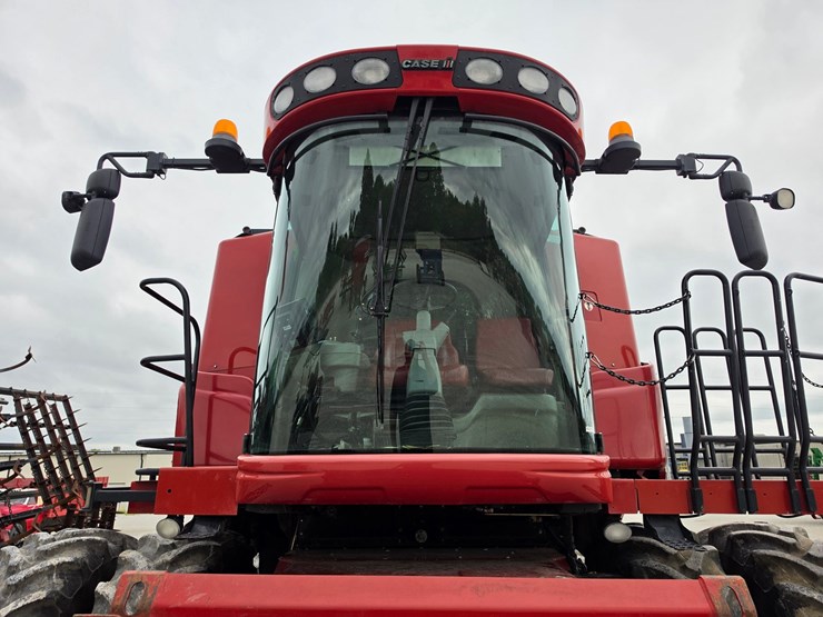 2011-case-ih-7120-image-4