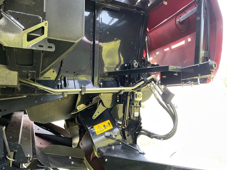 2018-case-ih-7240-image-55