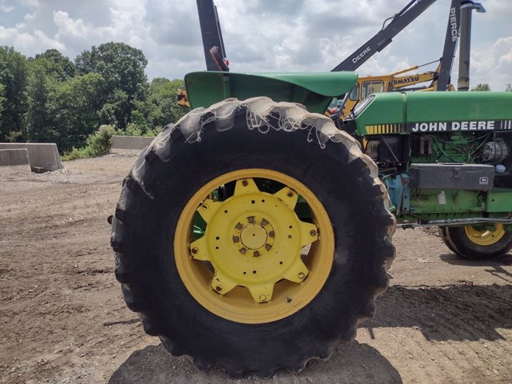 john-deere-2555-image-17