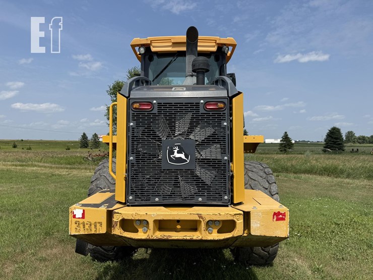 2019-deere-524l-image-26