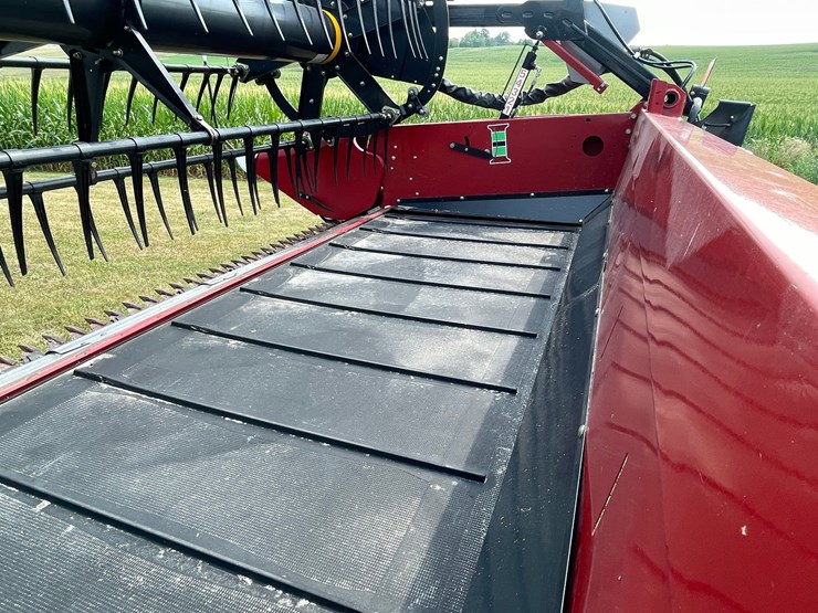 2018-case-ih-3162-image-33
