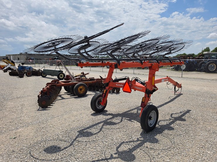 2023-kubota-ra210cr-image-9