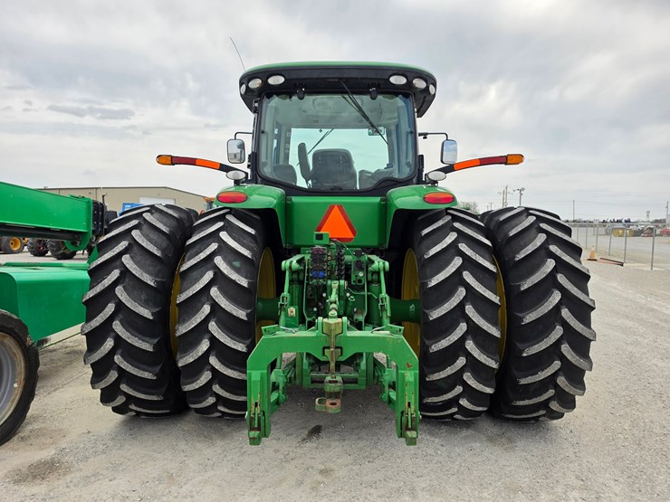 2010-john-deere-8345r-image-7