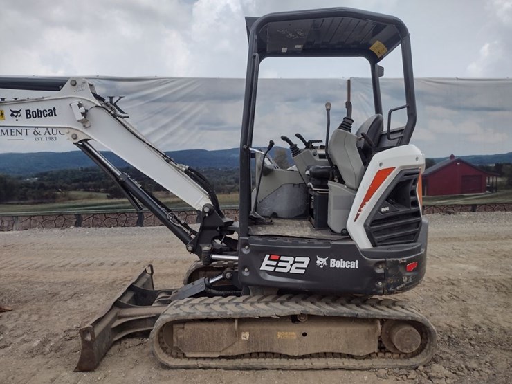 bobcat-e32i-image-12