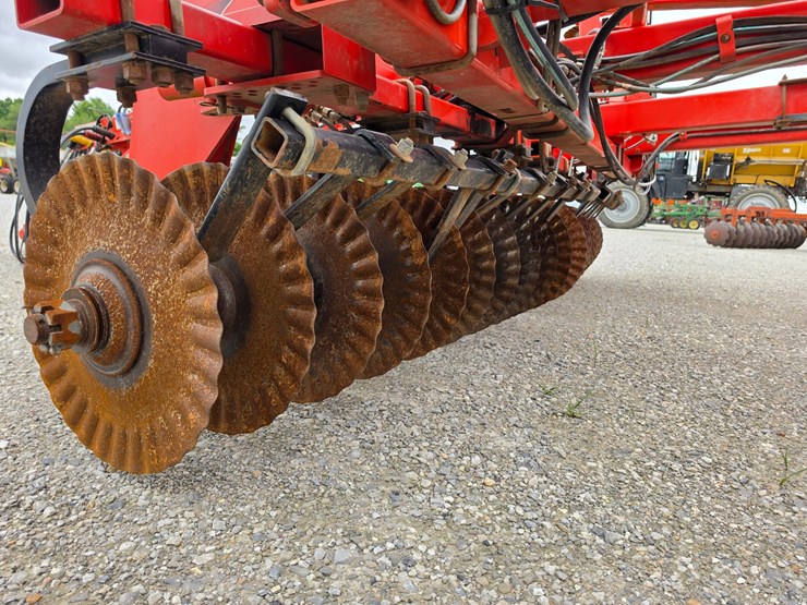 2015-kuhn-krause-8000-40-image-7