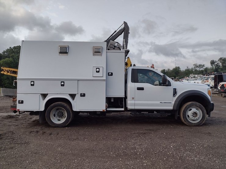 ford-f550-image-3