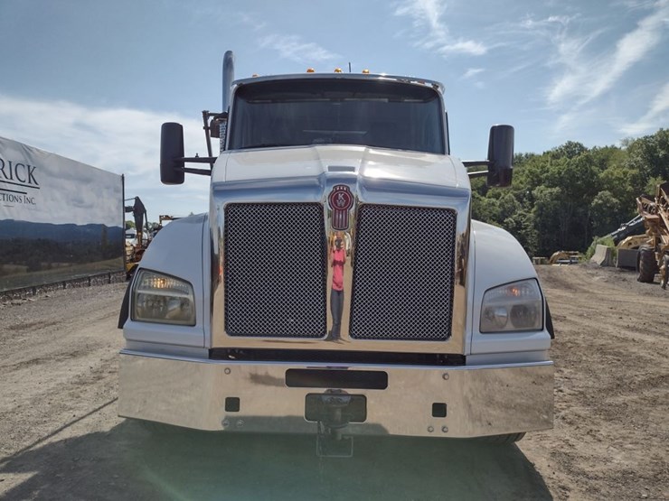 kenworth-t880-image-2
