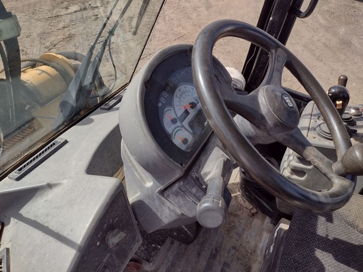 caterpillar-930g-image-7