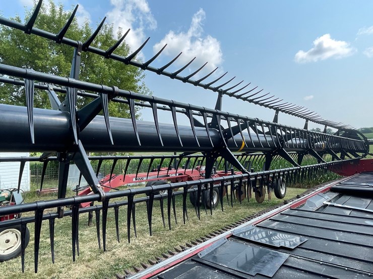 2018-case-ih-3162-image-17