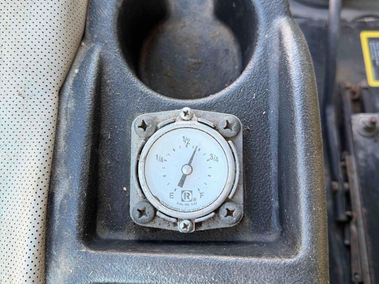 john-deere-1445-image-27