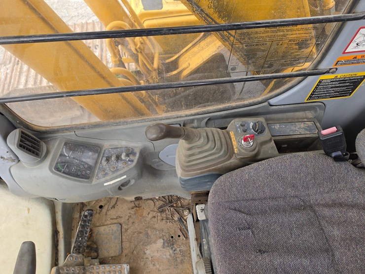 1998-deere-200-lc-image-13