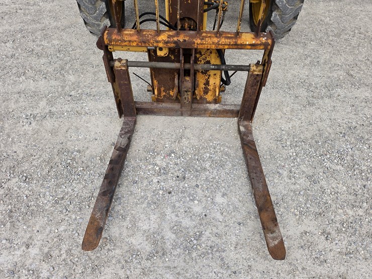 1999-caterpillar-th63-image-3