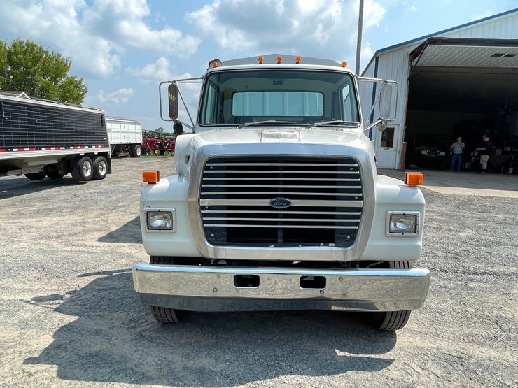 1990-ford-l8000-image-2