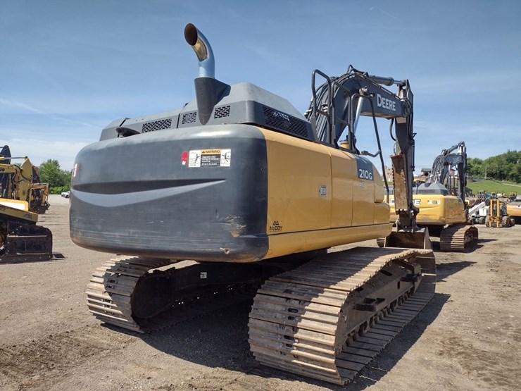 deere-210g-lc-image-42