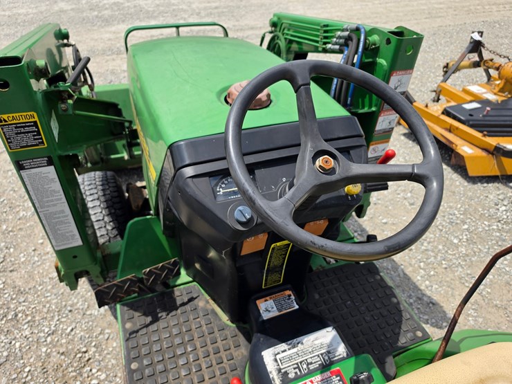 1999-john-deere-4100-image-10