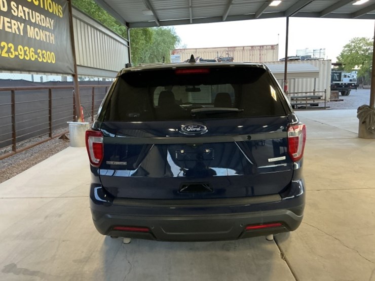 2018-ford-explorer-image-6